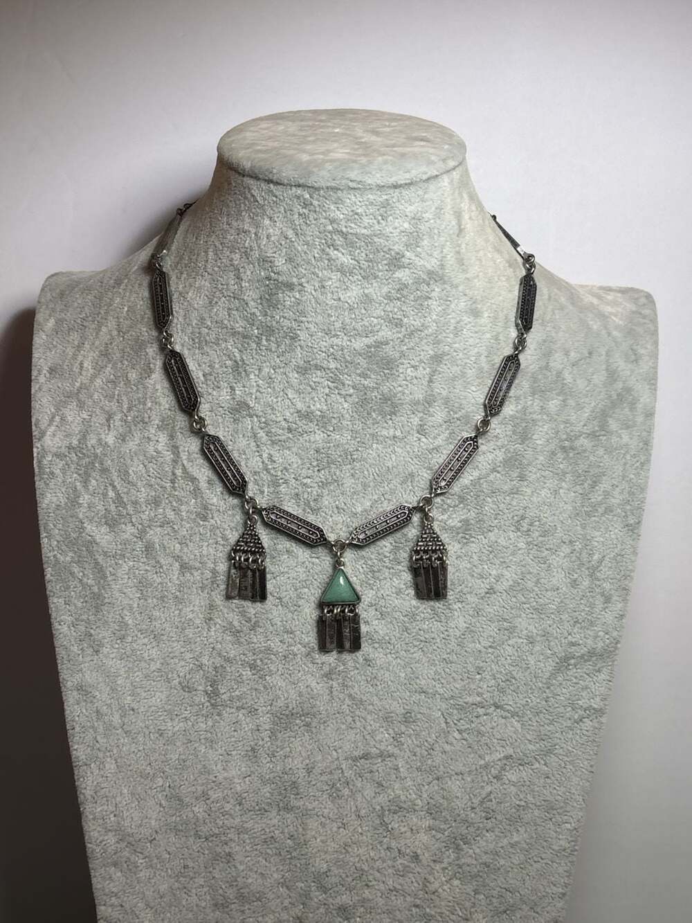 Art Deco Style Silvertone Necklace with Green Pendant and Fringe Accents